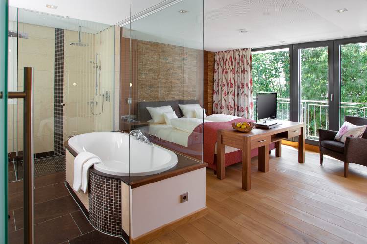 Blick ins Grüne, Juniorsuite Classic - Bad Iburg - 4 Sterne Hotel